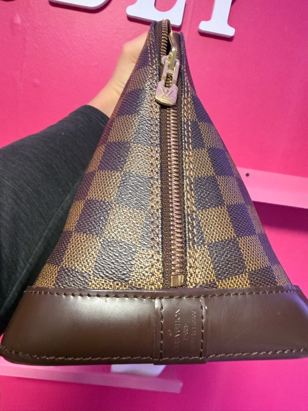 Louis Vuitton Brown Damier Ebene Satchel with Dark Brown Trim and Gold Hardware - Picture 4 of 10